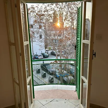 Double In Shared Flat Hostel Λευκωσία