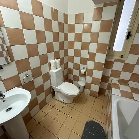 Double In Shared Flat *
